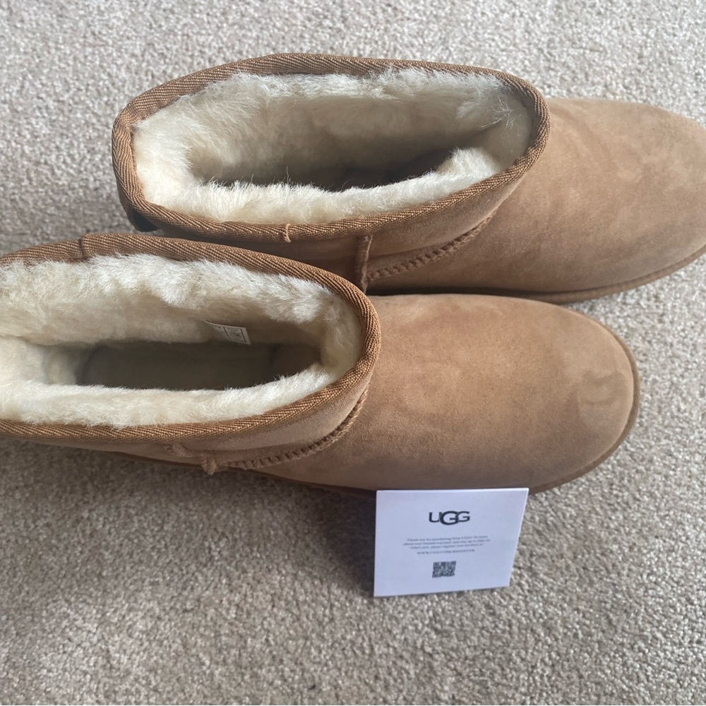 Brand New Men’s UGGs size 12.
